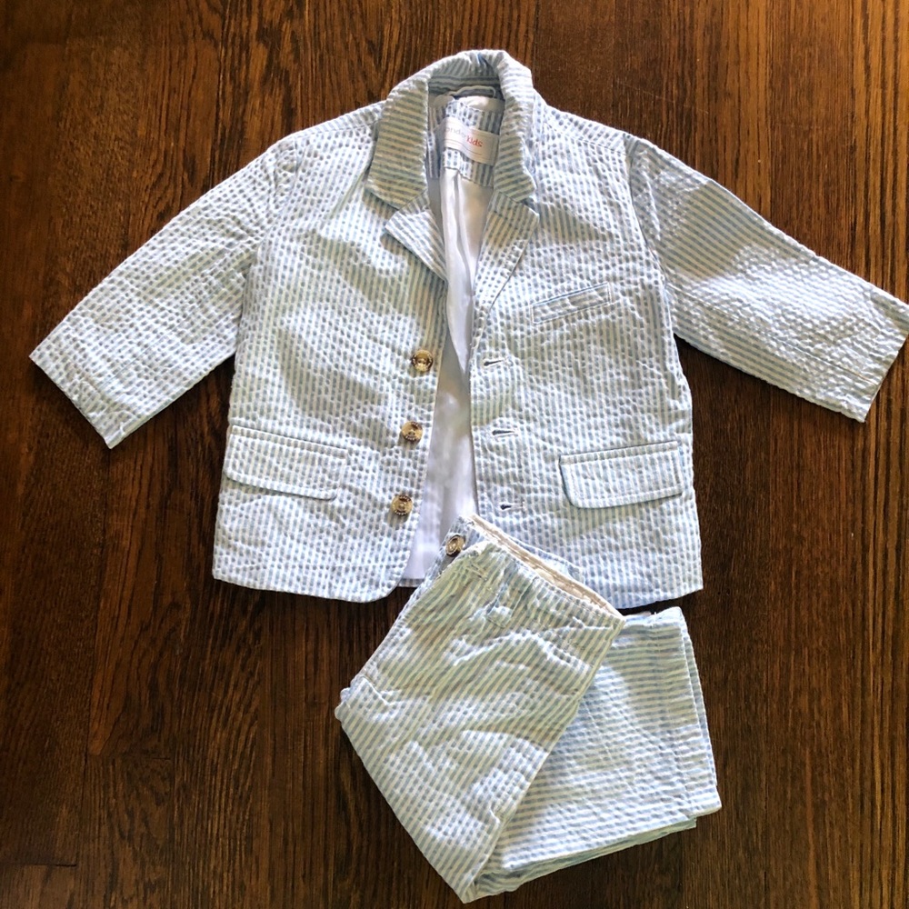 Sold on crosspost! EUC Seersucker Suit